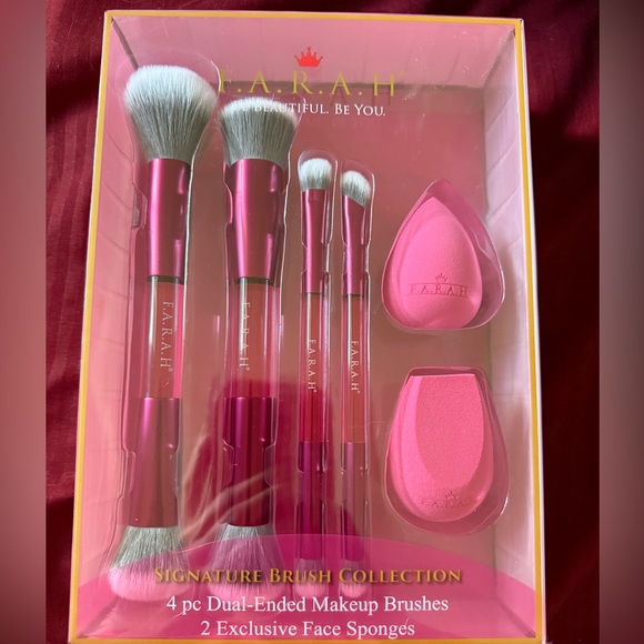 F.A.R.A.H Other - F.A.R.A.H Pink Makeup Brush Set
